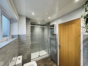 Photo 1- click for photo gallery